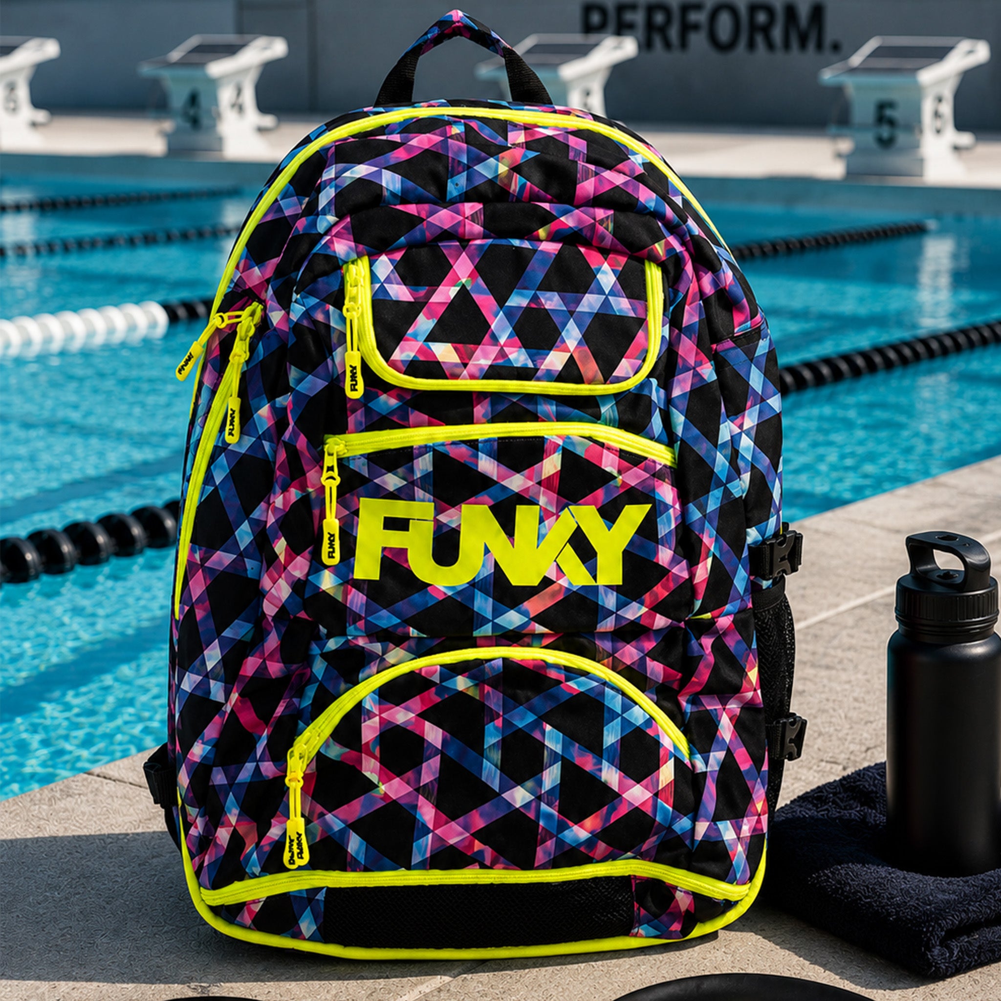 FUNKY ELITE SQUAD BACKPACK NEON PRISM PHOTO PUERTO RICO Y EL CARIBE
